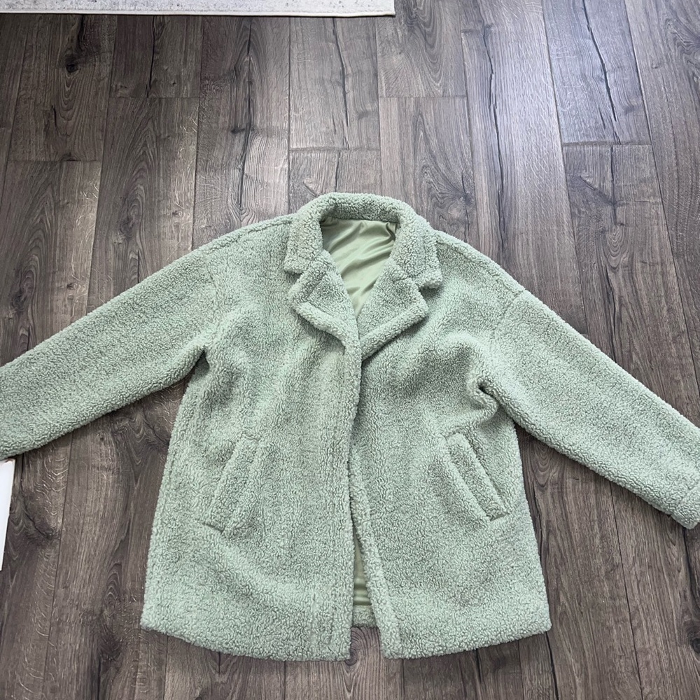 Lightweight Amazon brand teddy jacket mint green